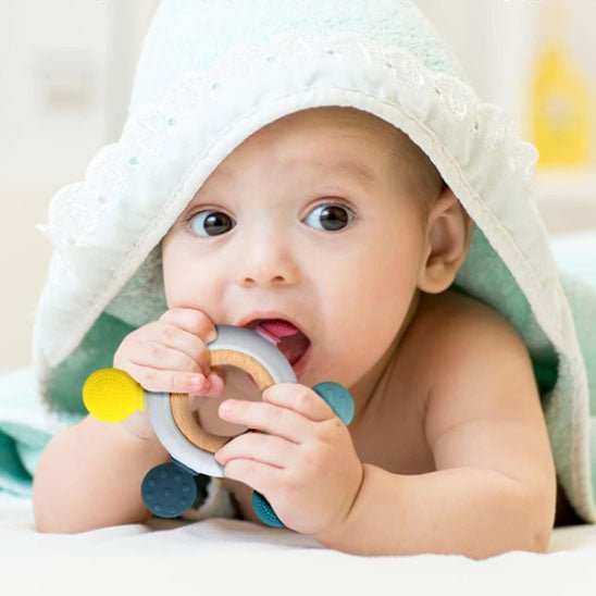 Anneau de dentition bébé  fait ses dents