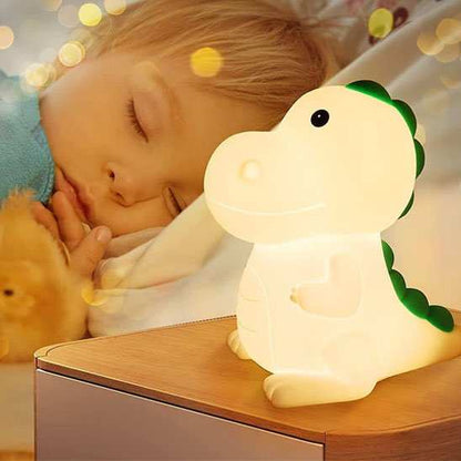 bébé endormi avec sa veilleuse bébé 