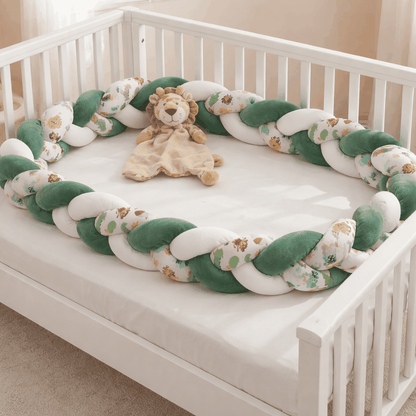 belle chambre de bebe tour de lit tresse avec doudou_1