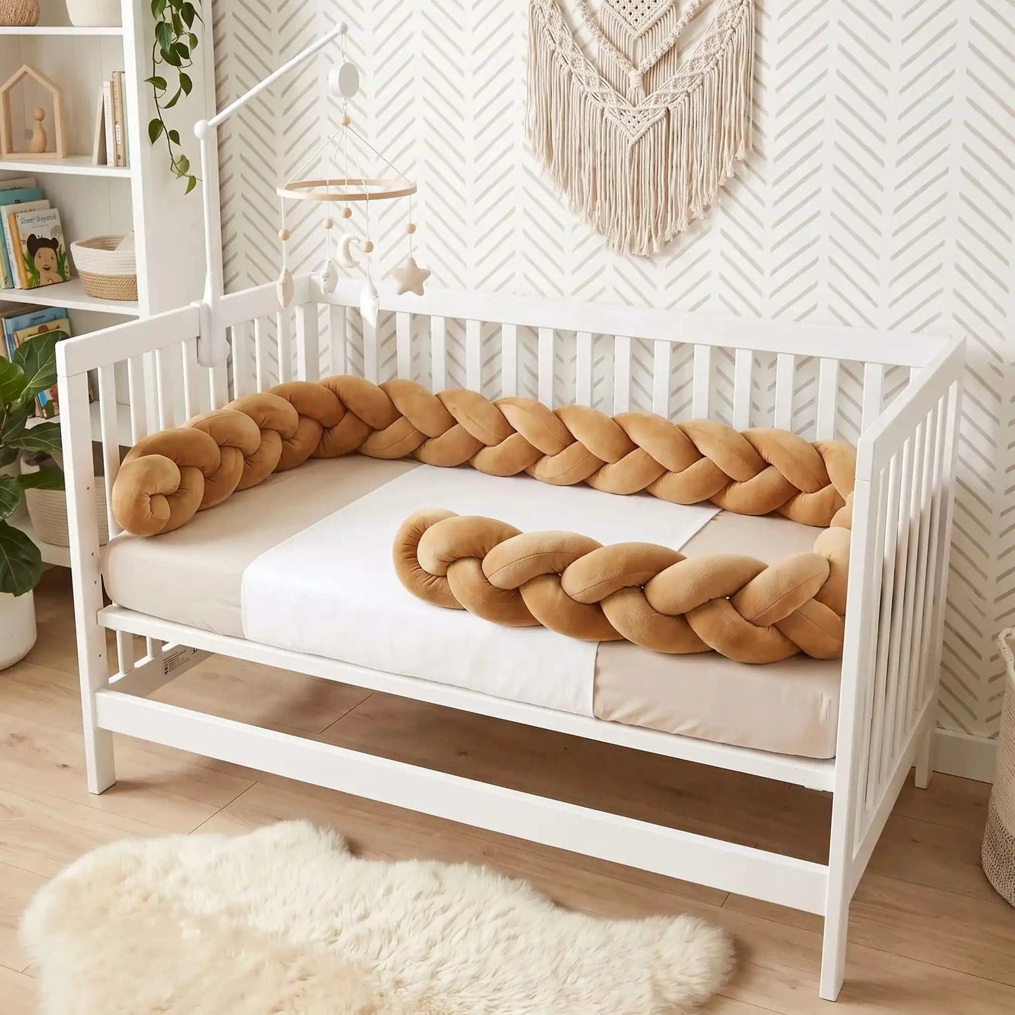 Tour de lit tresse bébé – Garnissage moelleux, design scandinave